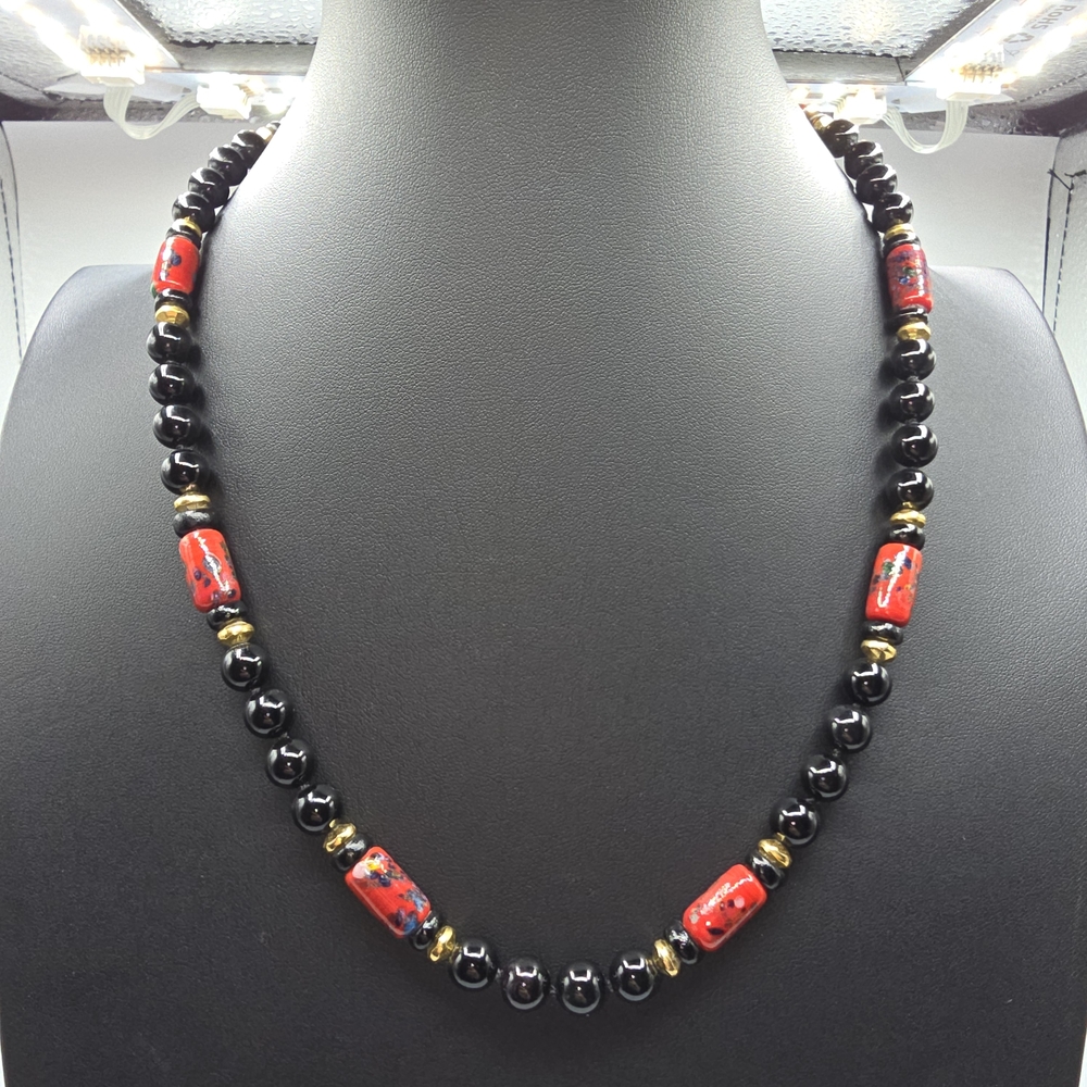 Vintage 80s Black & Red Glass Bead Necklace Statement Retro Beaded Artsy Strand
